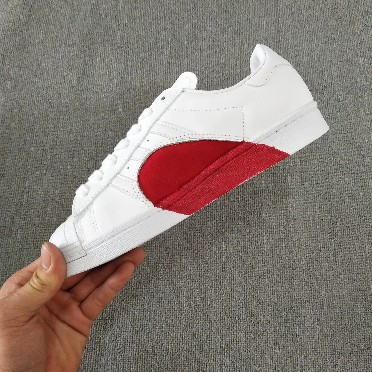 Adidas White Red Shell-Toe Three-Stripe Panel Lifestyle Sneakers 24