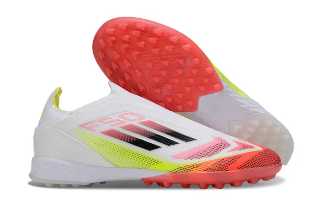 Adidas Sapatos de Futebol com Colar de Meia, Branco e Vermelho, Bloqueio de Cor Gradiente, para Grama Artificial 1