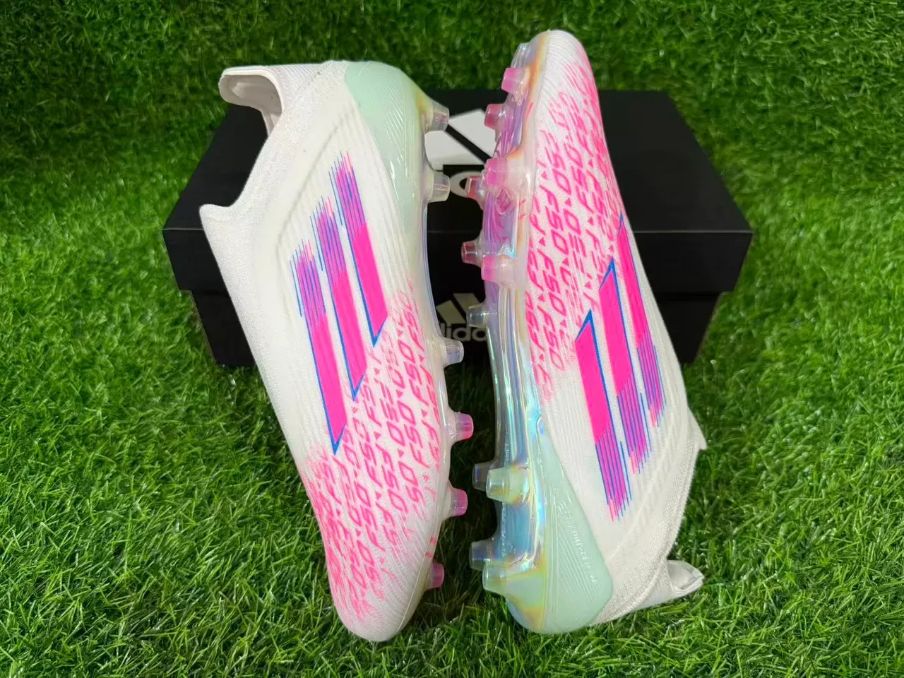 Adidas X Speedportal F50 সাদা গোলাপি নীল হলোগ্রাফিক ফার্ম গ্রাউন্ড ফুটবল জুতো 11