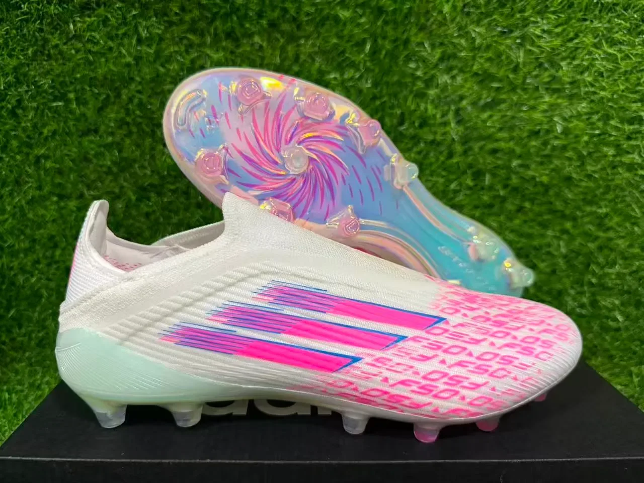 Adidas X Speedportal F50 সাদা গোলাপি নীল হলোগ্রাফিক ফার্ম গ্রাউন্ড ফুটবল জুতো 15