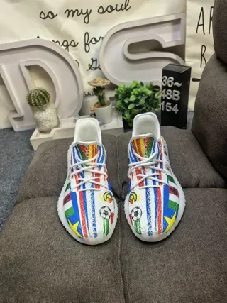 Adidas Yeezy Boost 350 V2 Multicolor Patchwork Lifestyle Sneakers 10