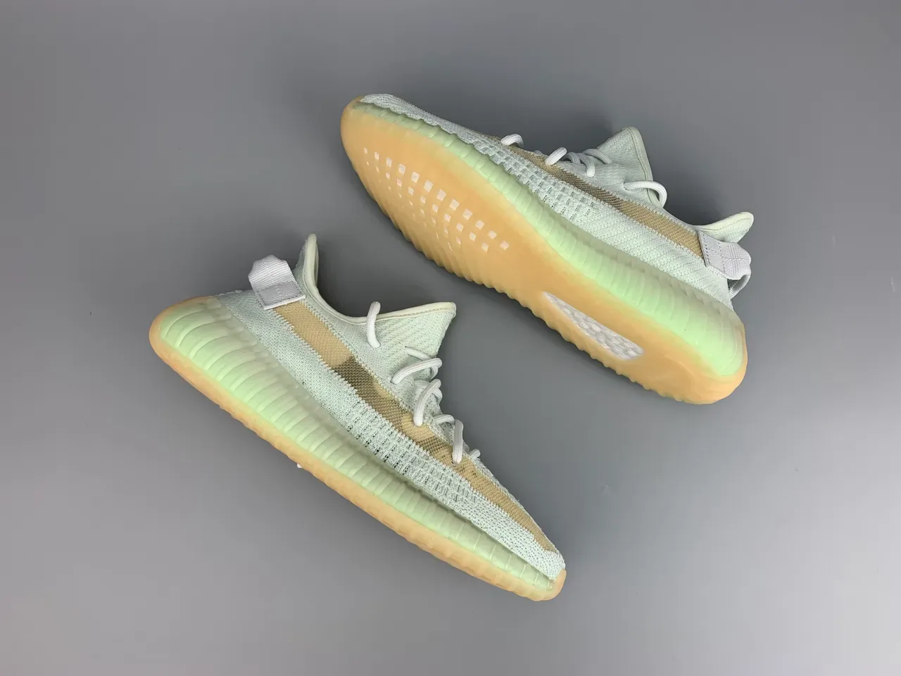 Adidas Yeezy Boost 350 V2 Pale Mint Lifestyle Sneakers 9