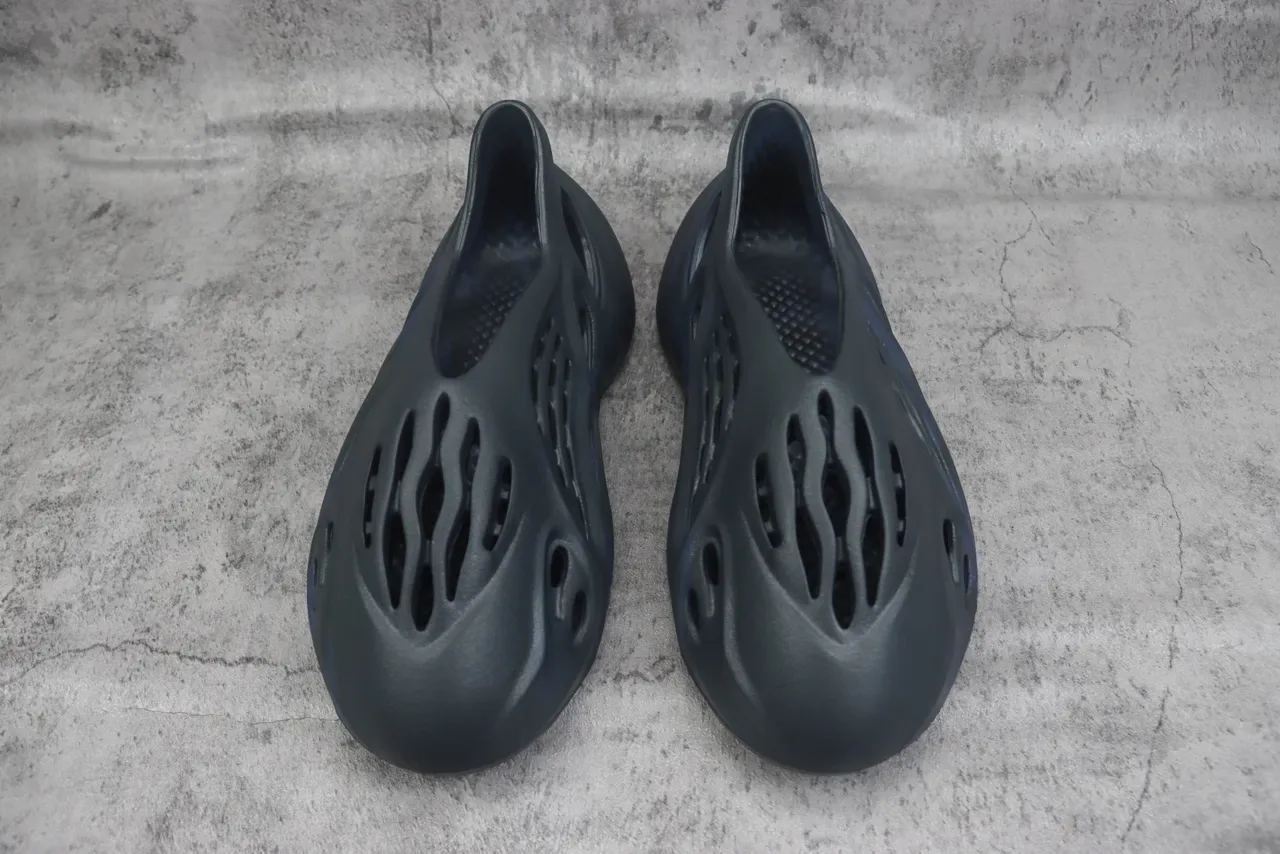 एडिडास Yeezy Foam Runner धूसर ग्रे लाइफस्टाइल स्नीकर 2