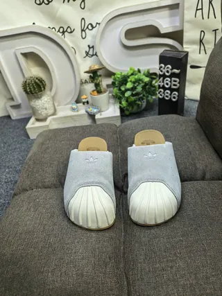 Adidas Yeezy Slide Gray and White Slippers 10