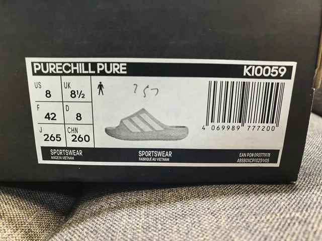 Adidas Yeezy Slide Light Gray Black Slippers 2