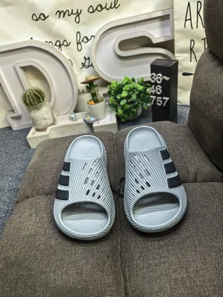 Adidas Yeezy Slide Light Gray Black Slippers 10
