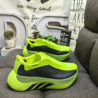 Adidas पीला काला लेसहीन स्लिप-ऑन निट ऊपरी जीवनशैली स्नीकर