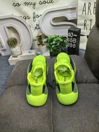 Adidas Yellow Black Laceless Slip-On Knit Upper Lifestyle Sneakers 8