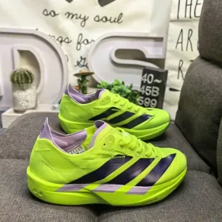 Adidas पीला बैंगनी नियोन नींबू हरा स्ट्राइप अकेंट लाइफस्टाइल स्नीकर