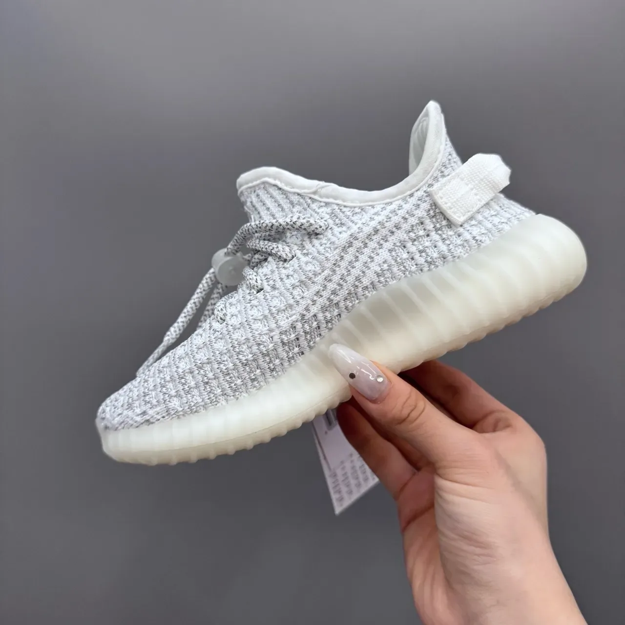 Adidas Yeezy Boost 350 V2 Gris Clair sneakers lifestyle 19