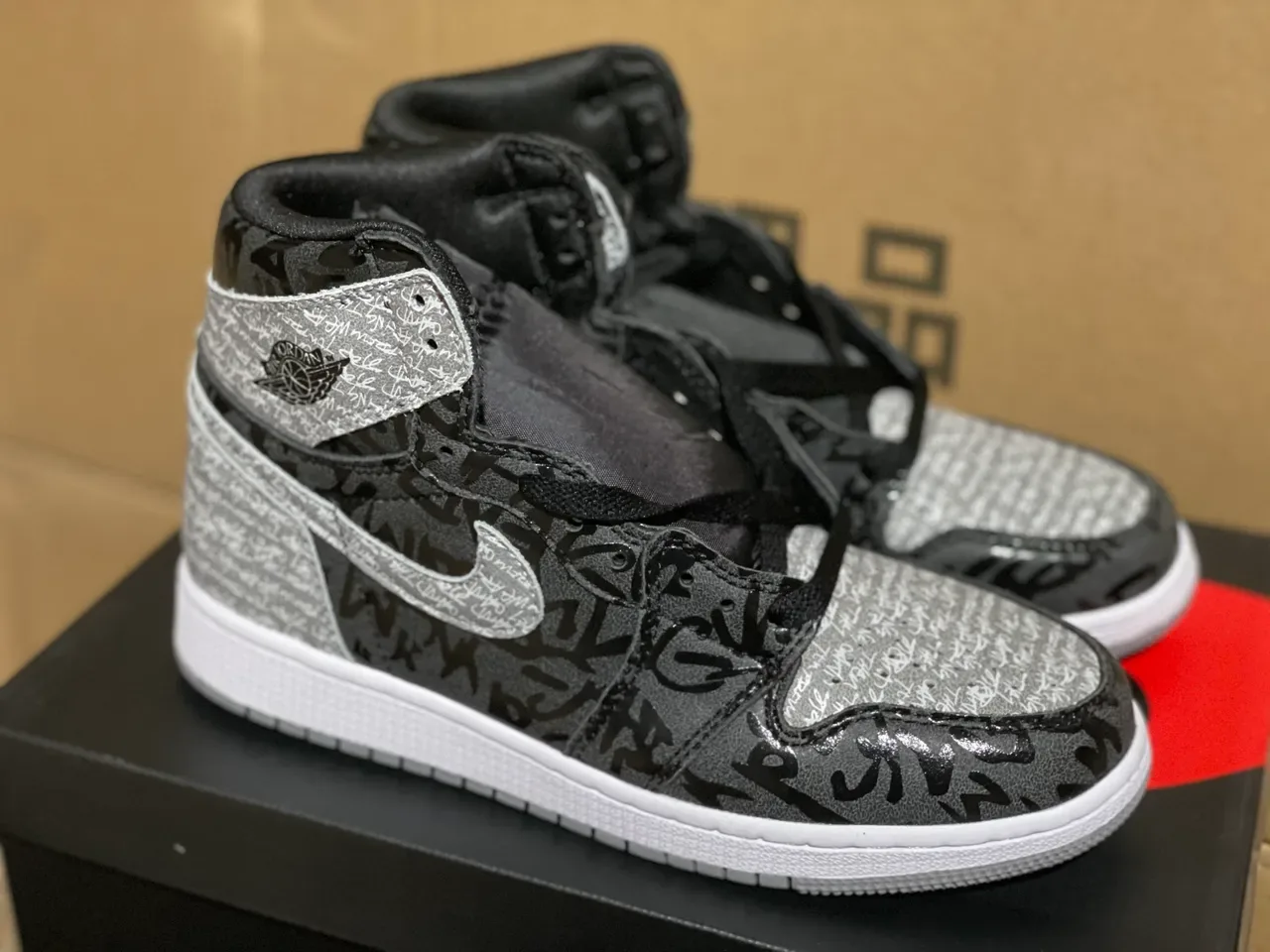 Air Jordan 1 Impression Graffiti Chaussures de Basket Hautes 3