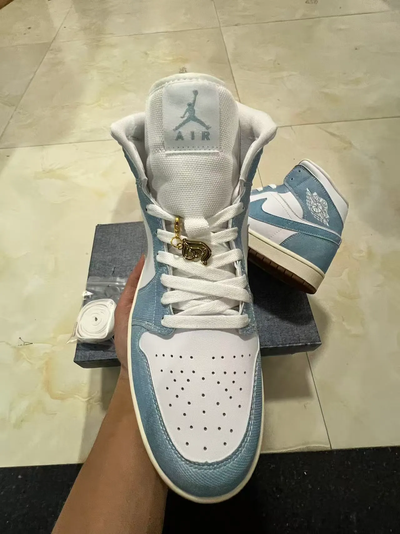 Air Jordan 1 High Denim-Textured Blue and White Basketball Shoes 3