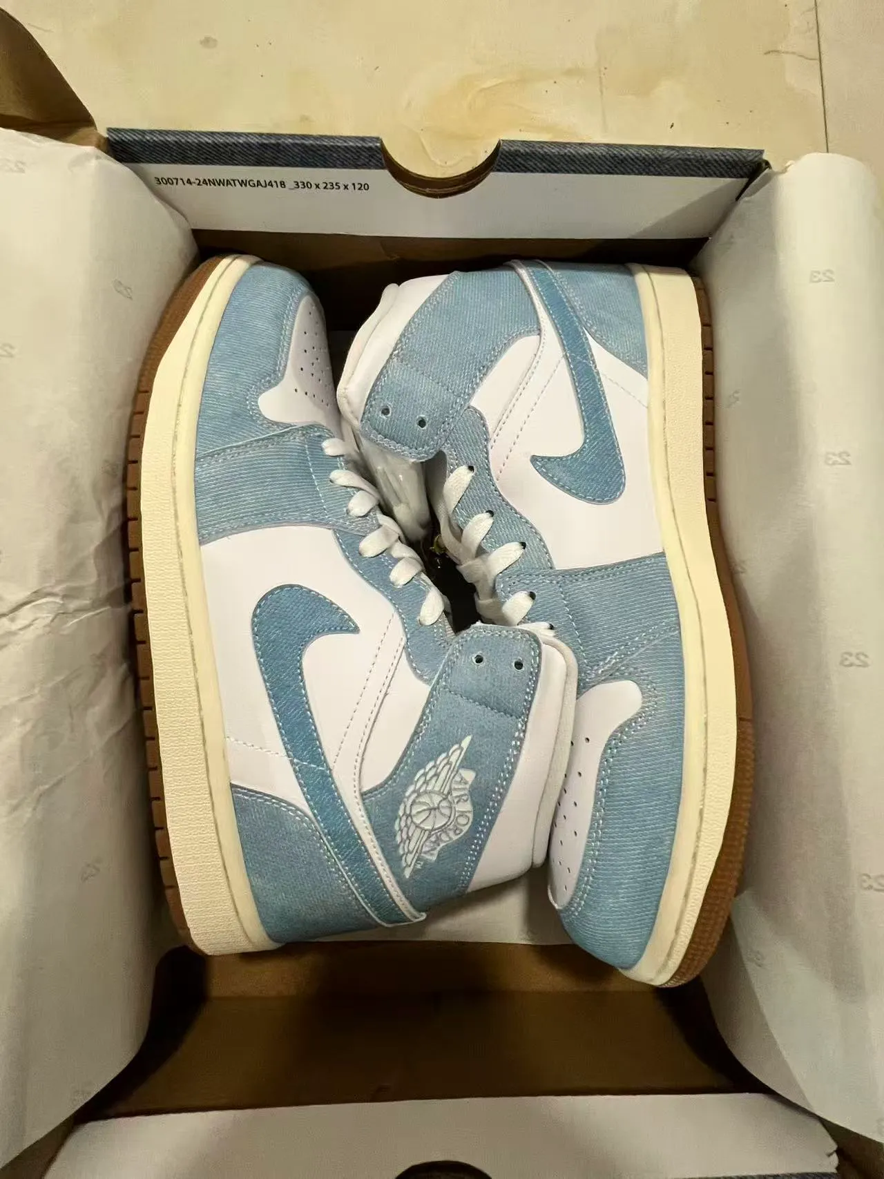 Air Jordan 1 High Denim-Textured Blue and White Basketball Shoes 9