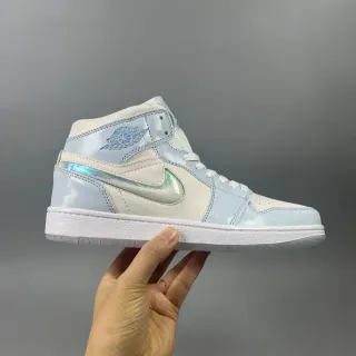 Air Jordan 1 High Tênis de Basquete Azul Patent Iridiscente