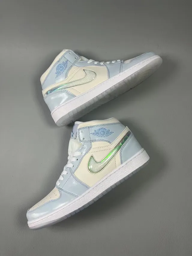 Air Jordan 1 High Tênis de Basquete Azul Patent Iridiscente 8