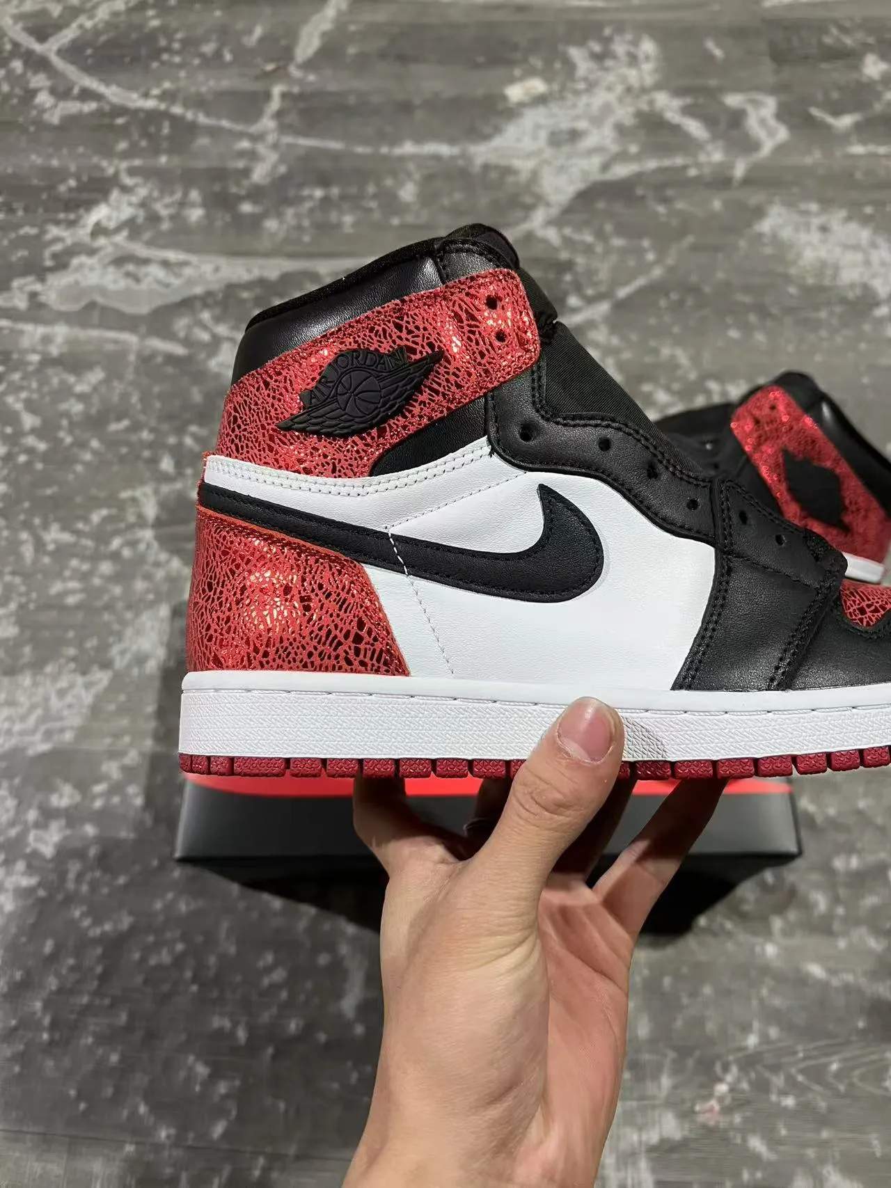 Chaussures de basketball Air Jordan 1 High en mesh rouge noir blanc 7