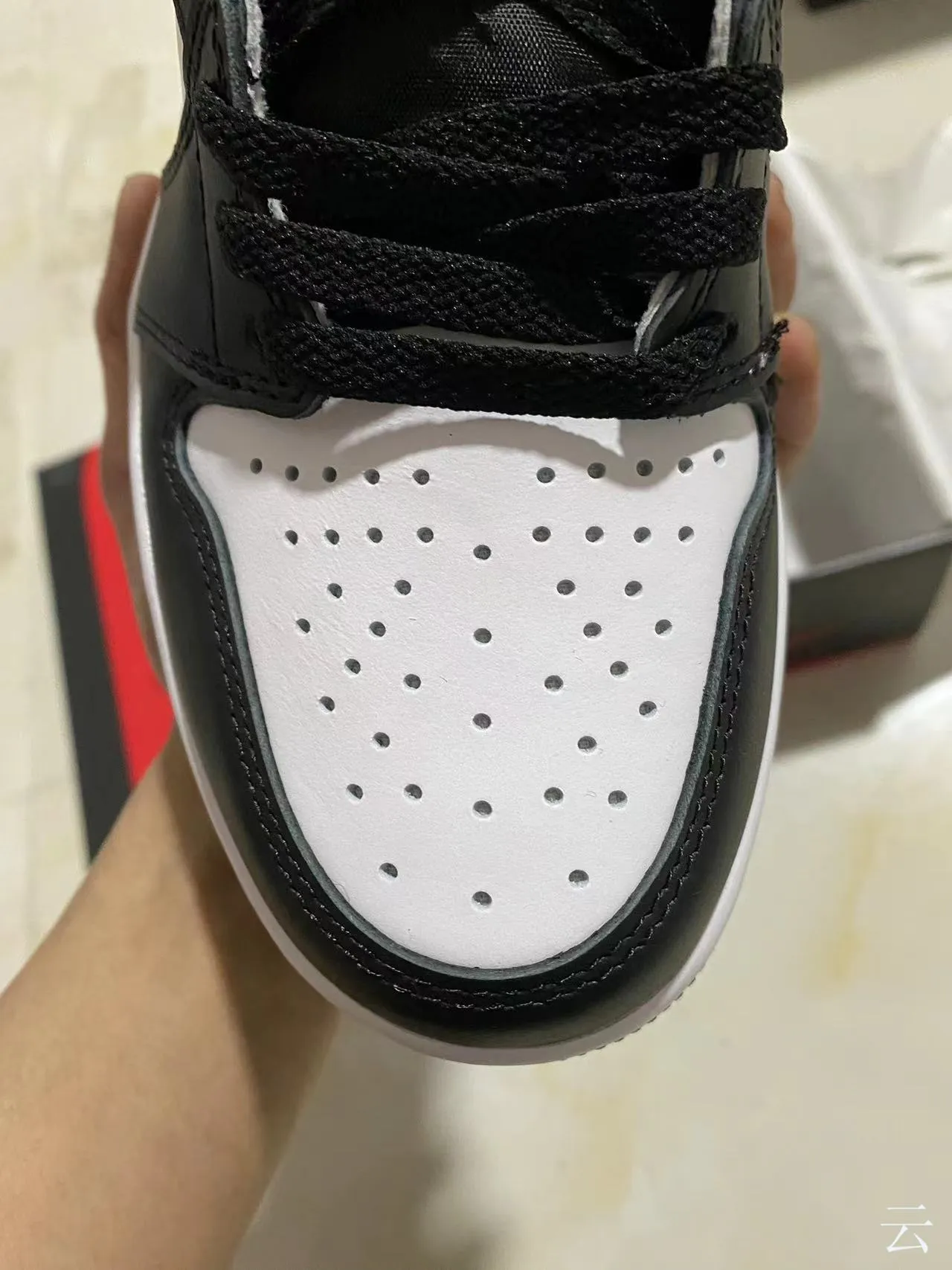 Air Jordan 1 High White Black Green Basketball Shoes 5