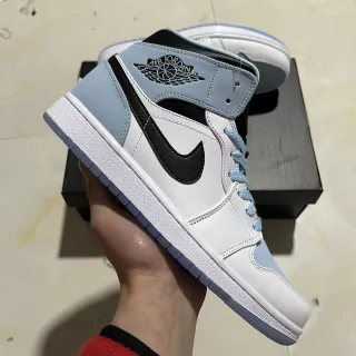 Air Jordan 1 High White Light Blue Black Basketball Shoes