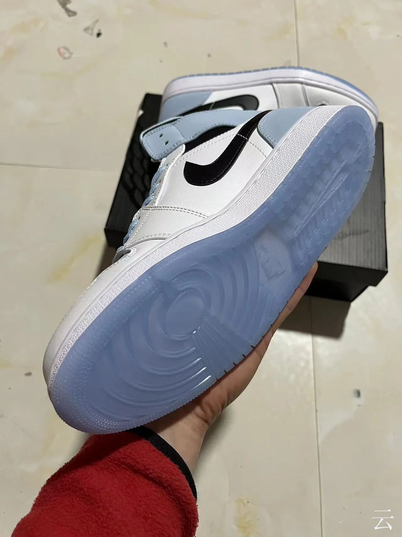 Air Jordan 1 High White Light Blue Black Basketball Shoes 5