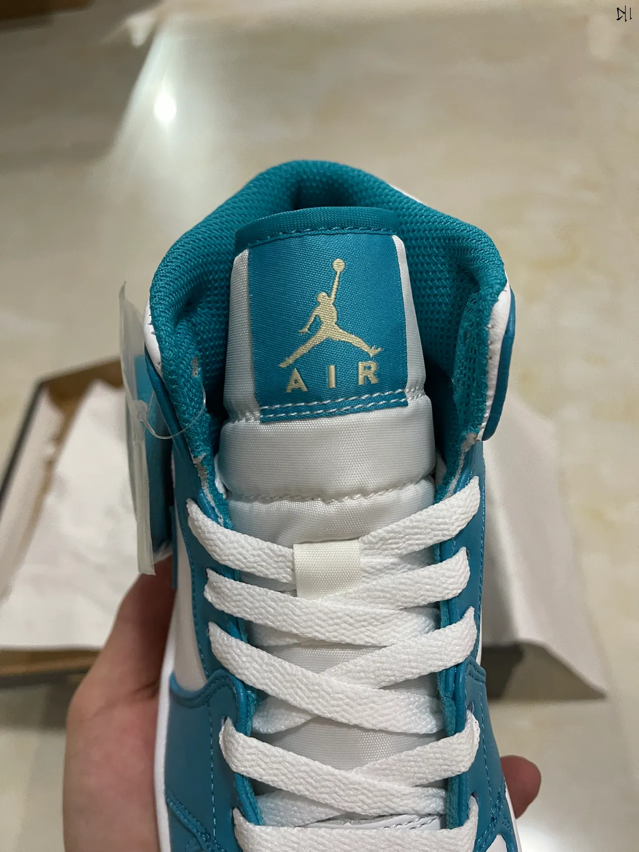 Air Jordan 1 Mid Teal and White Basketball Shoes 4