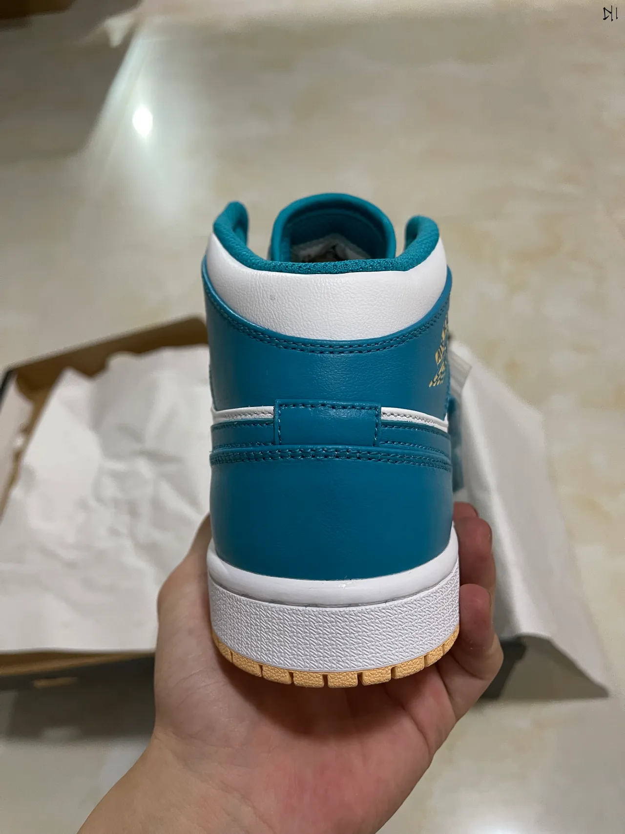 Air Jordan 1 Mid Teal and White Basketball Shoes 7