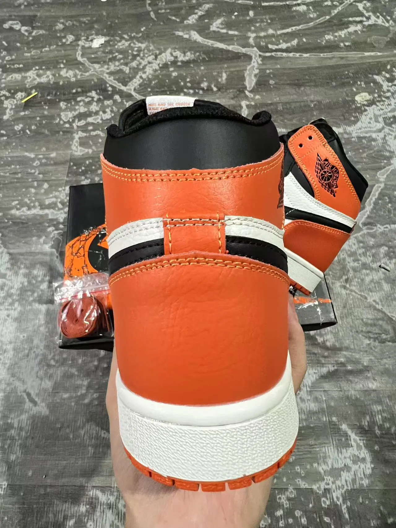 Air Jordan 1 Orange Black High-Top Leather-Paneled Basketball Shoes 9