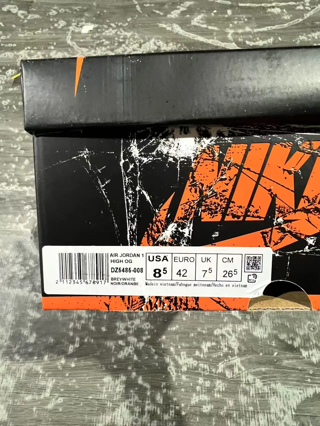 Air Jordan 1 Orange Black High-Top Leather-Paneled Basketball Shoes 10