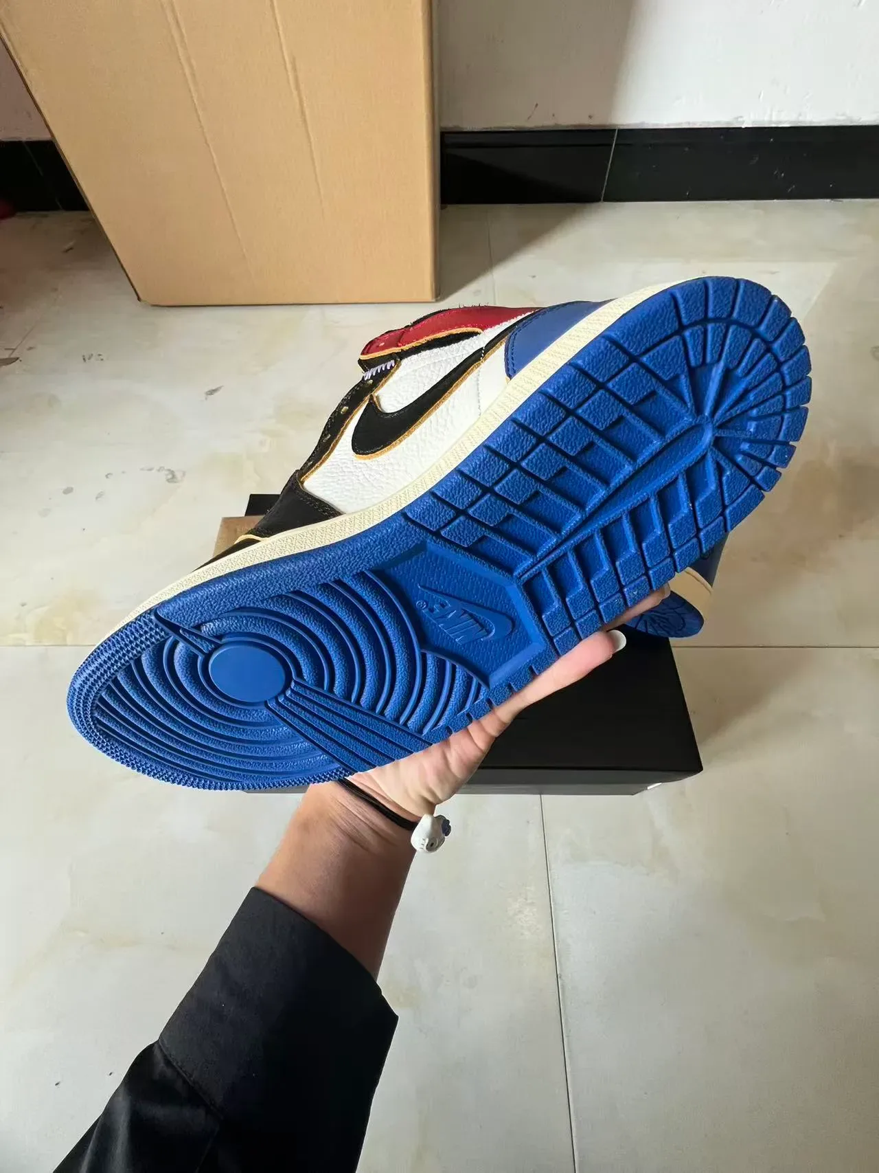 Air Jordan 1 Chaussures de Basket Blanc Bleu Hautes en Cuir 6