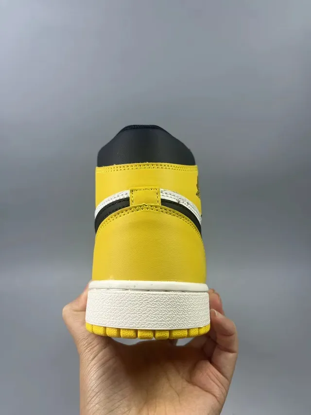 Air Jordan 1 Yellow Black White Basketball Shoes 4