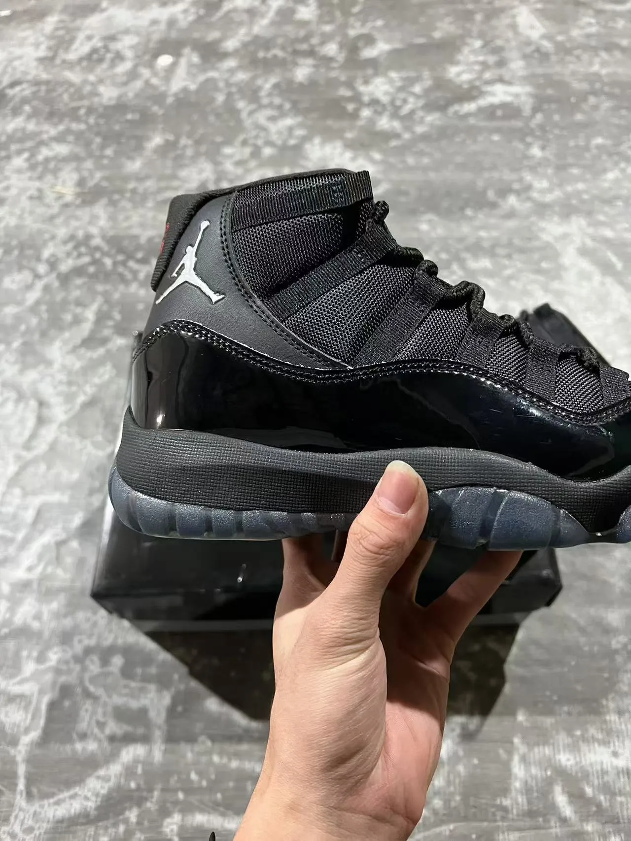 Air Jordan 11 Black Patent Leather Basketball Shoes 7