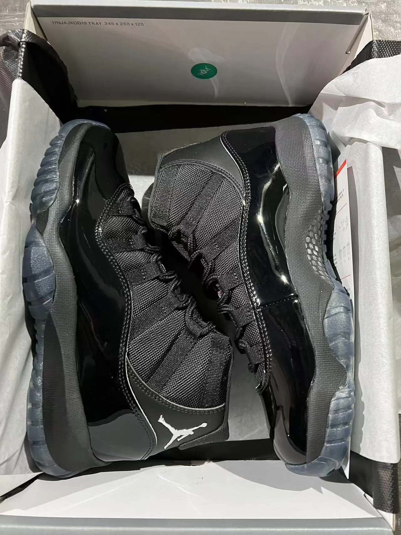 Air Jordan 11 Black Patent Leather Basketball Shoes 9