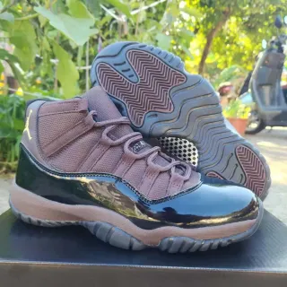 Air Jordan 11 尘紫色 专利皮篮球鞋