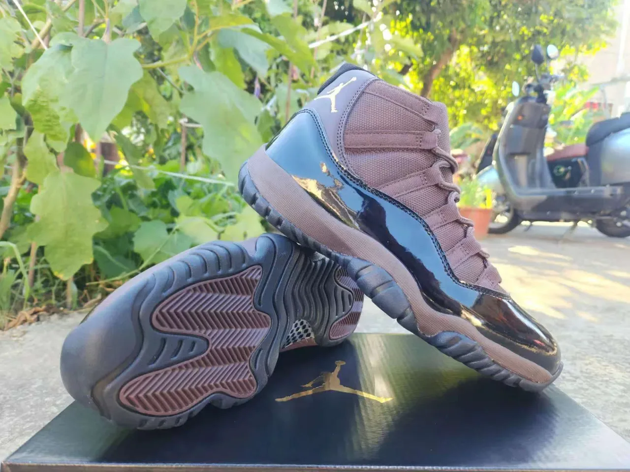 Air Jordan 11 Dusty Mauve Cuir Patent Chaussures de Basket 3