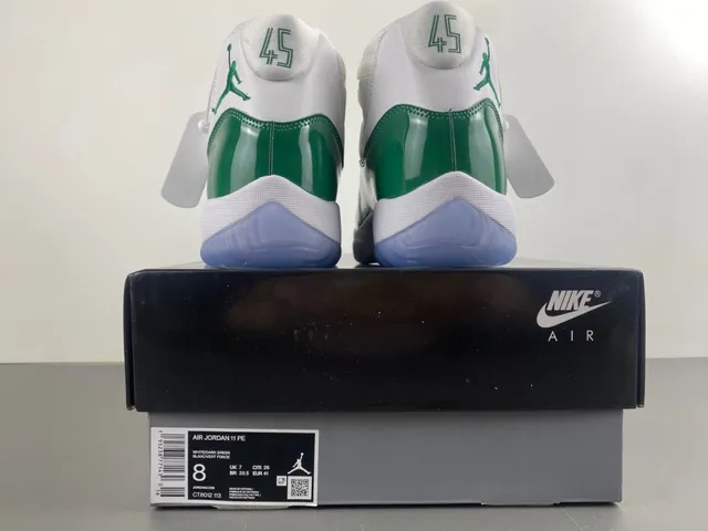 Air Jordan 11 Emerald Green Patent Leather Tênis de basquete 17