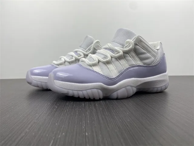 Air Jordan 11 Lavender Patent Leather Basketball Shoes 2