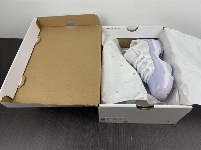 Air Jordan 11 Lavender Patent Leather Basketball Shoes 16