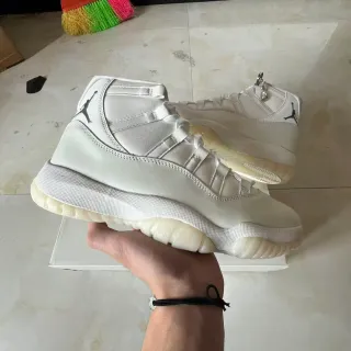 Air Jordan 11 White Patent Leather Basketball Shoes