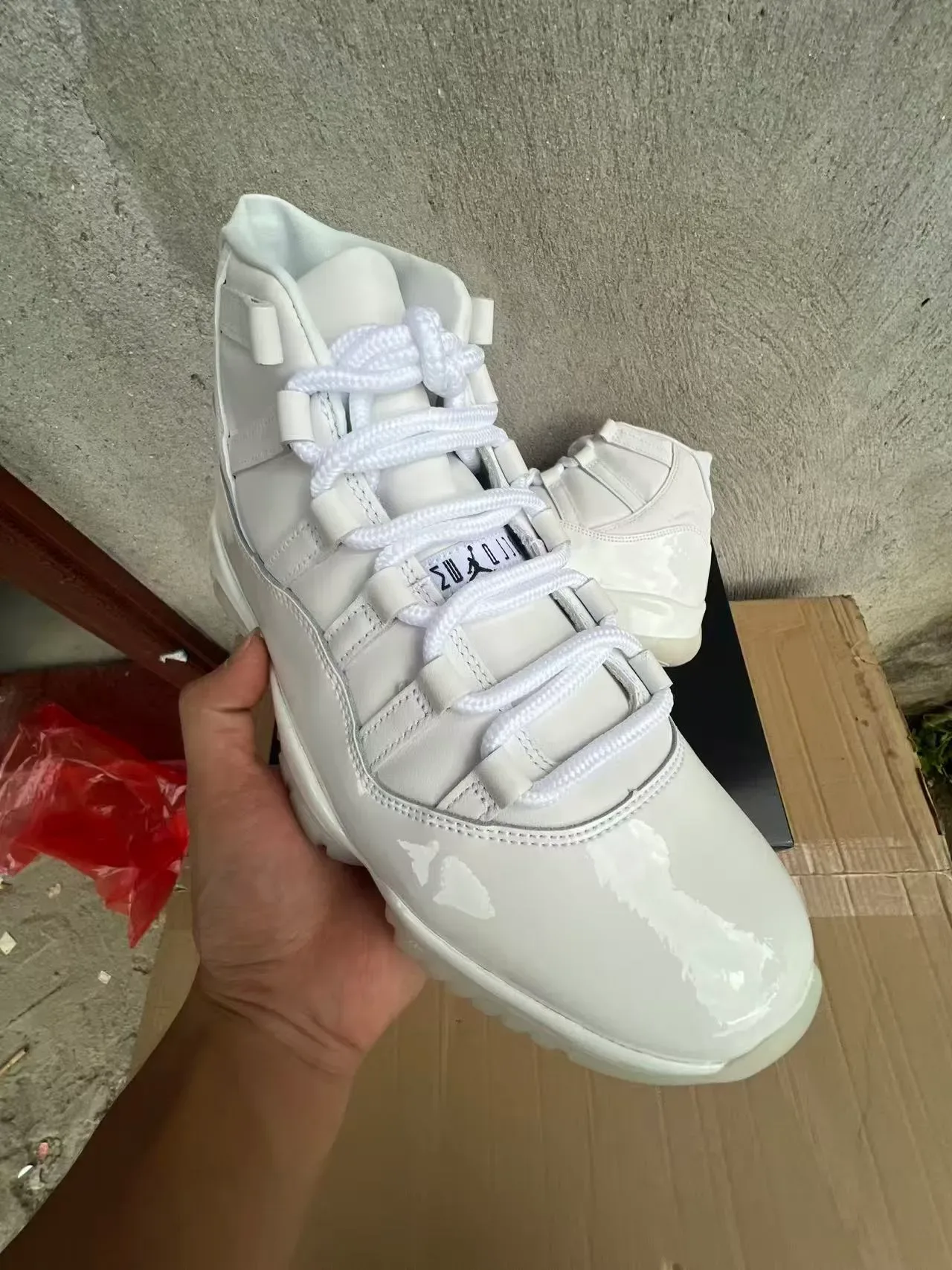 Air Jordan 11 Branco Couro Patentado Tênis de Basquete 2