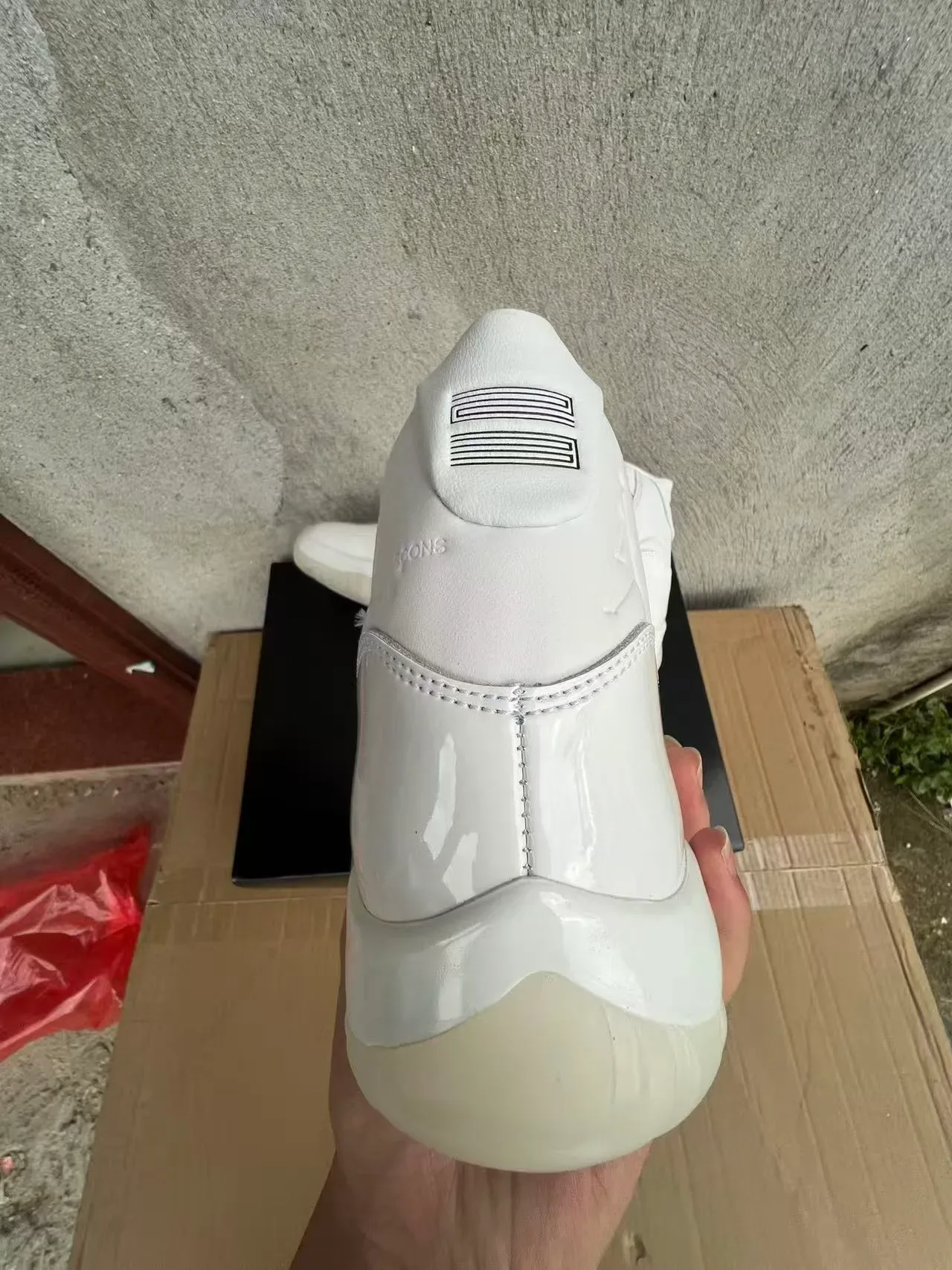 Air Jordan 11 Branco Couro Patentado Tênis de Basquete 8