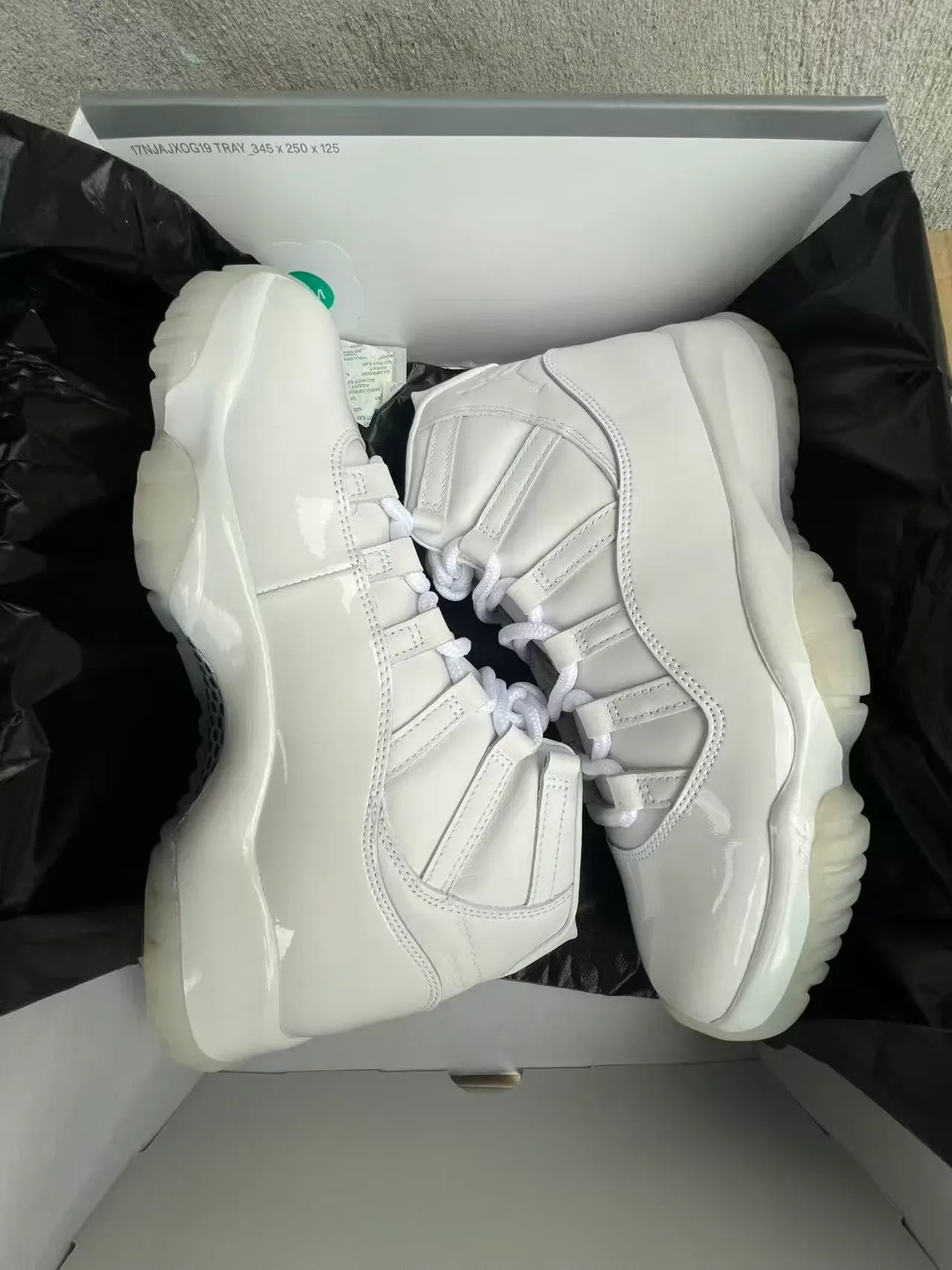 Air Jordan 11 Branco Couro Patentado Tênis de Basquete 9