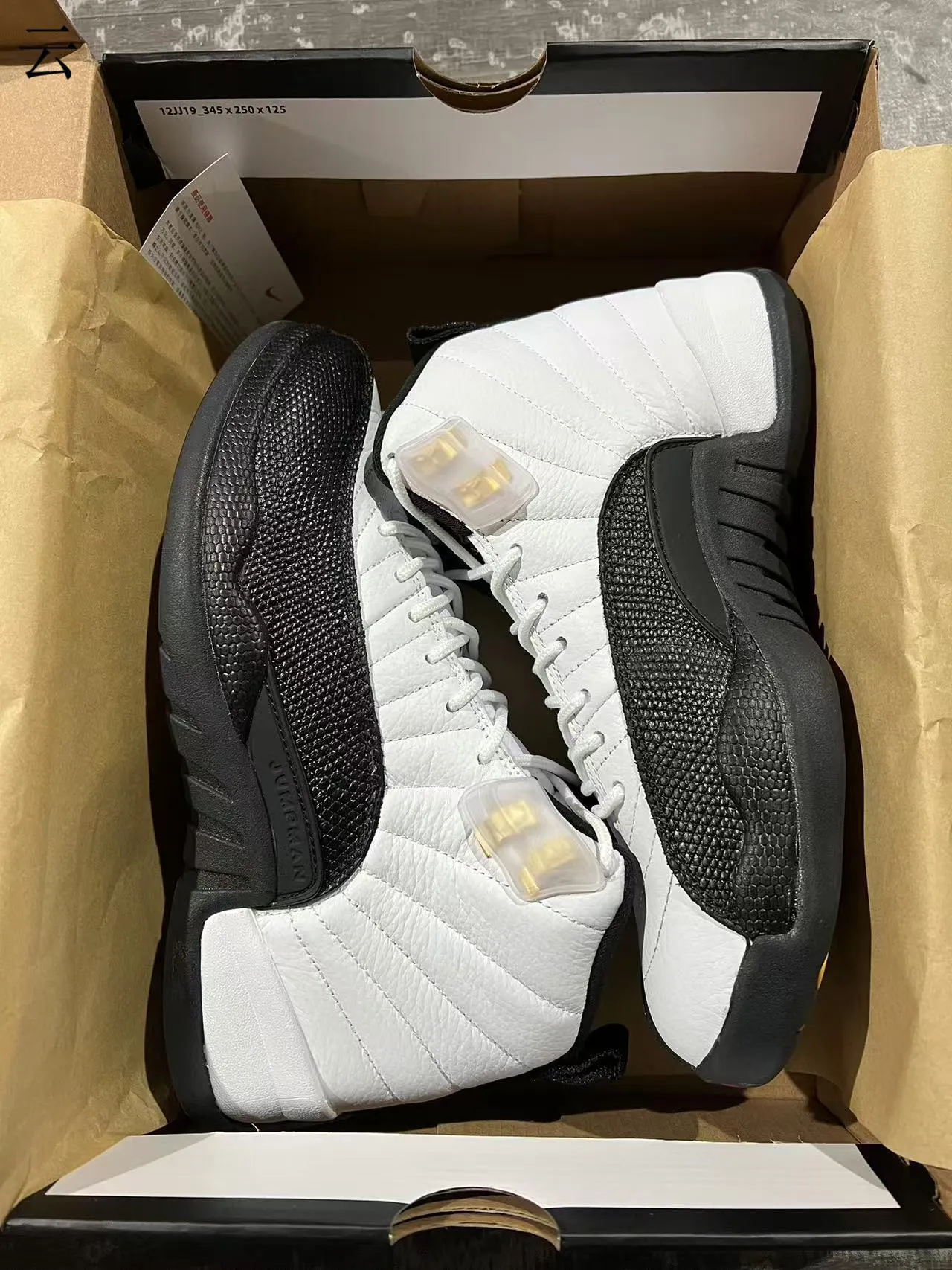 Air Jordan 12 White Black Gold Basketball Shoes 9