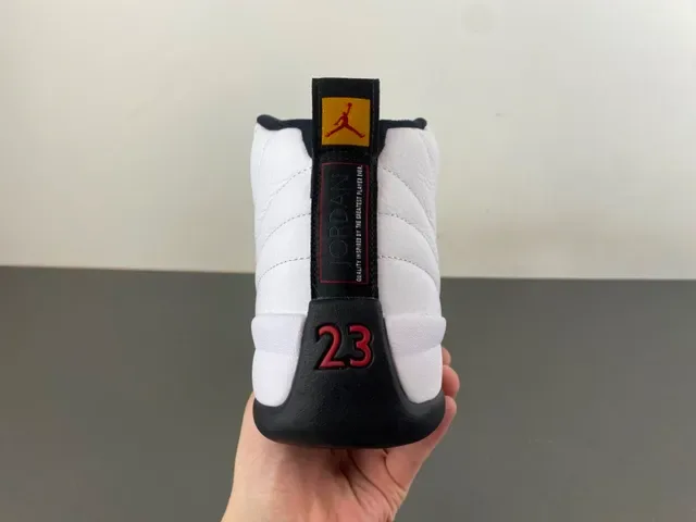 Air Jordan 12 Blanc Noir Doré Chaussures de Basketball 4