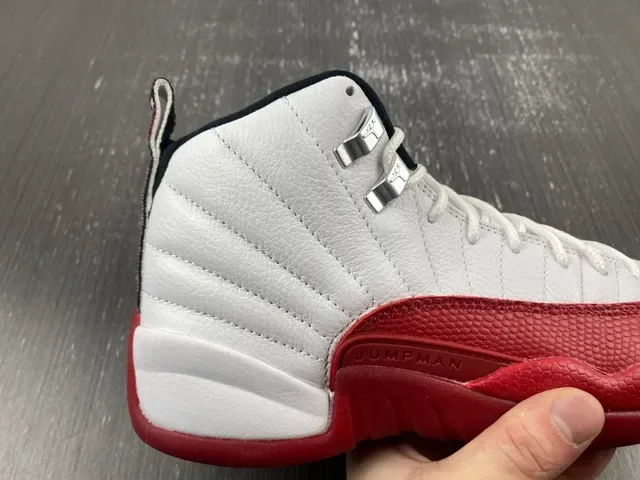 Air Jordan 12 Tênis de Basquete Branco Vermelho Preto 5