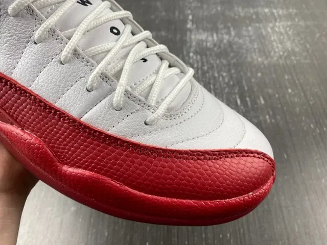 Air Jordan 12 Tênis de Basquete Branco Vermelho Preto 6