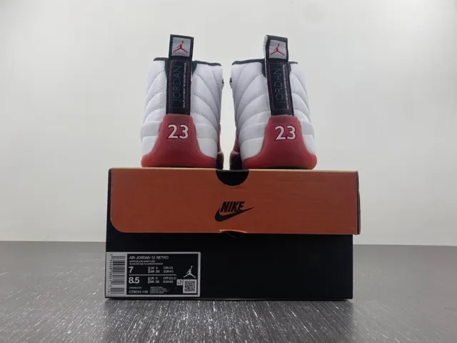 Air Jordan 12 Tênis de Basquete Branco Vermelho Preto 17