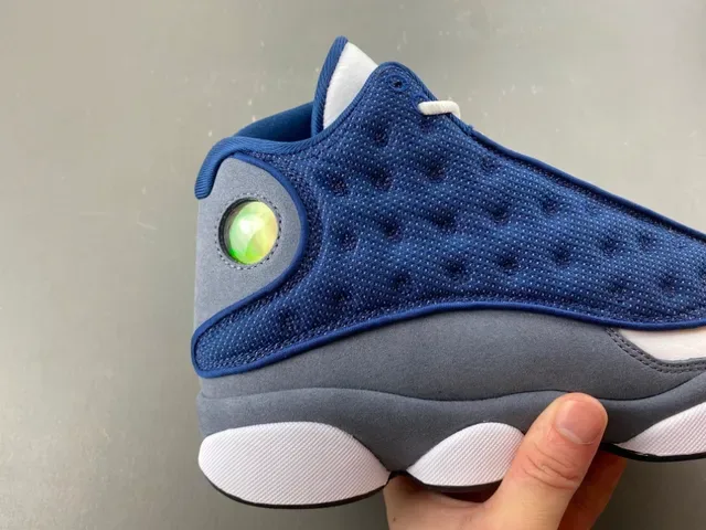 Air Jordan 13 Navy and White Chaussures de Basketball 3