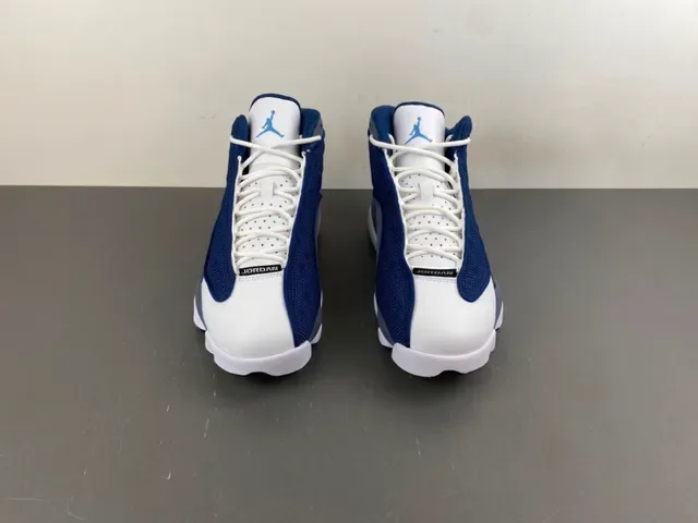 Air Jordan 13 Navy and White Chaussures de Basketball 12