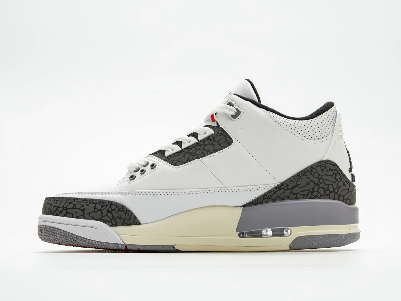 Air Jordan 3 Branco Cimento Impressão de Elefante Tênis de Basquete 9