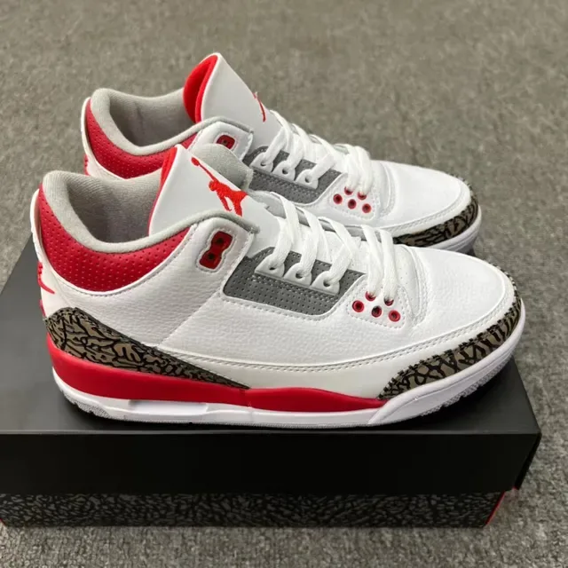 Air Jordan 3 Chaussures de Basket Blanc Ciment Imprimé Éléphant 12
