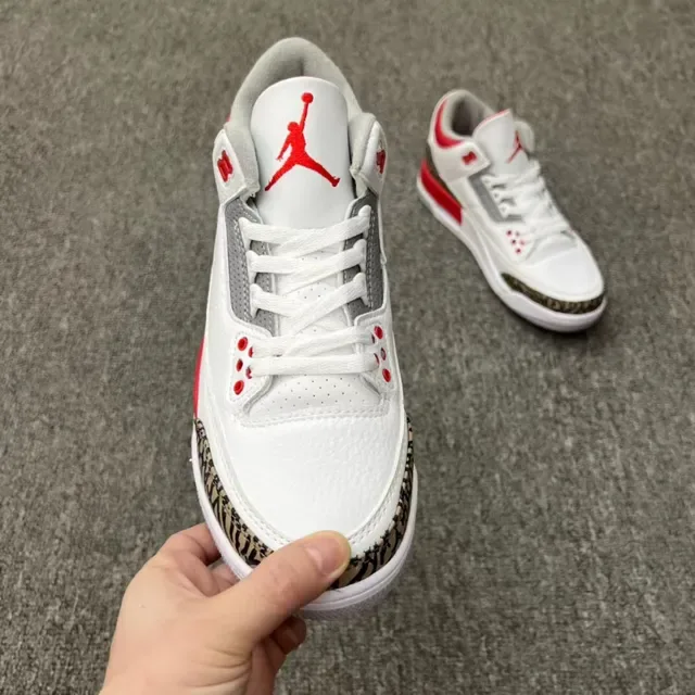Air Jordan 3 Chaussures de Basket Blanc Ciment Imprimé Éléphant 19
